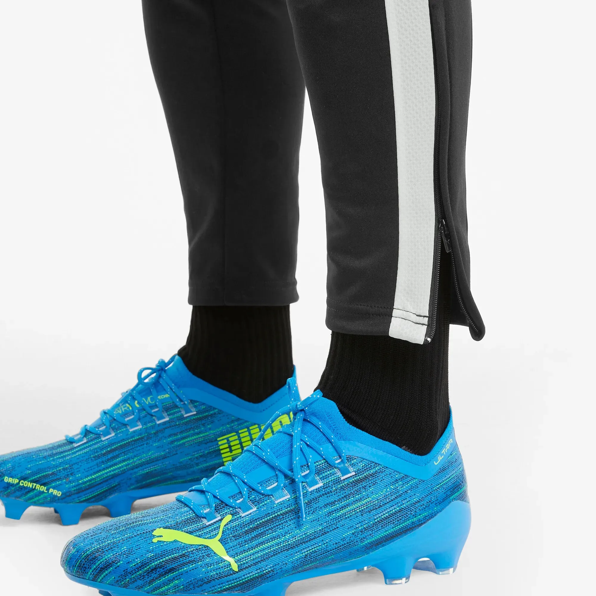 Puma Trainingsbroek Slim pas voor de mens